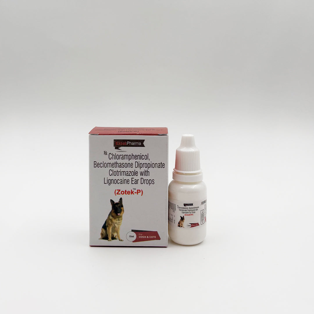 Antifungal ear drops for dogs and cats with dropper bottle