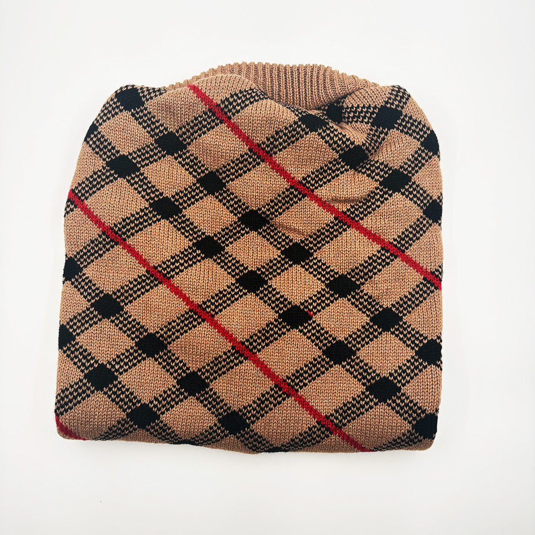 Cozy wool dog sweater for pugs and puppies