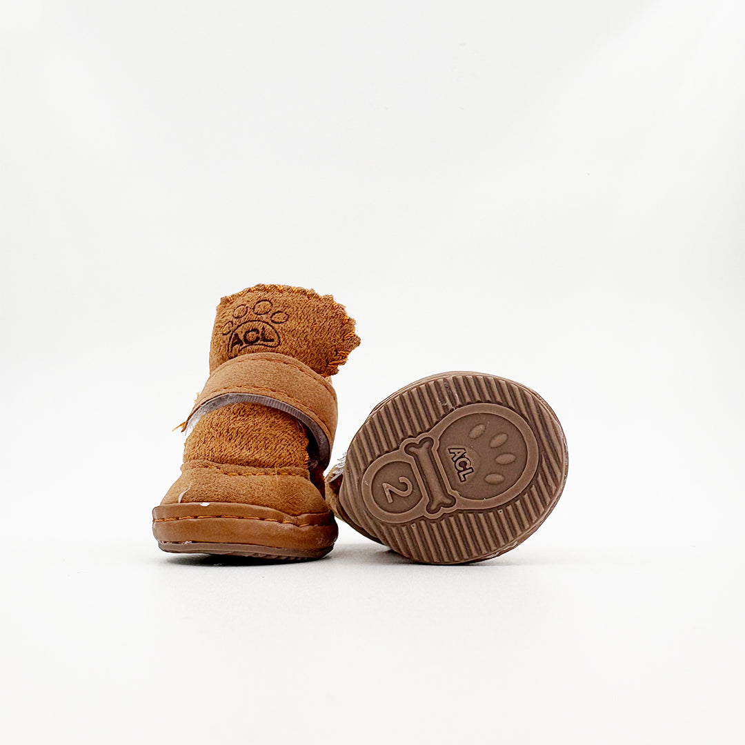 Dog shoe size chart for Pomeranian, Shih Tzu, and small dog breeds – paw measurement guide