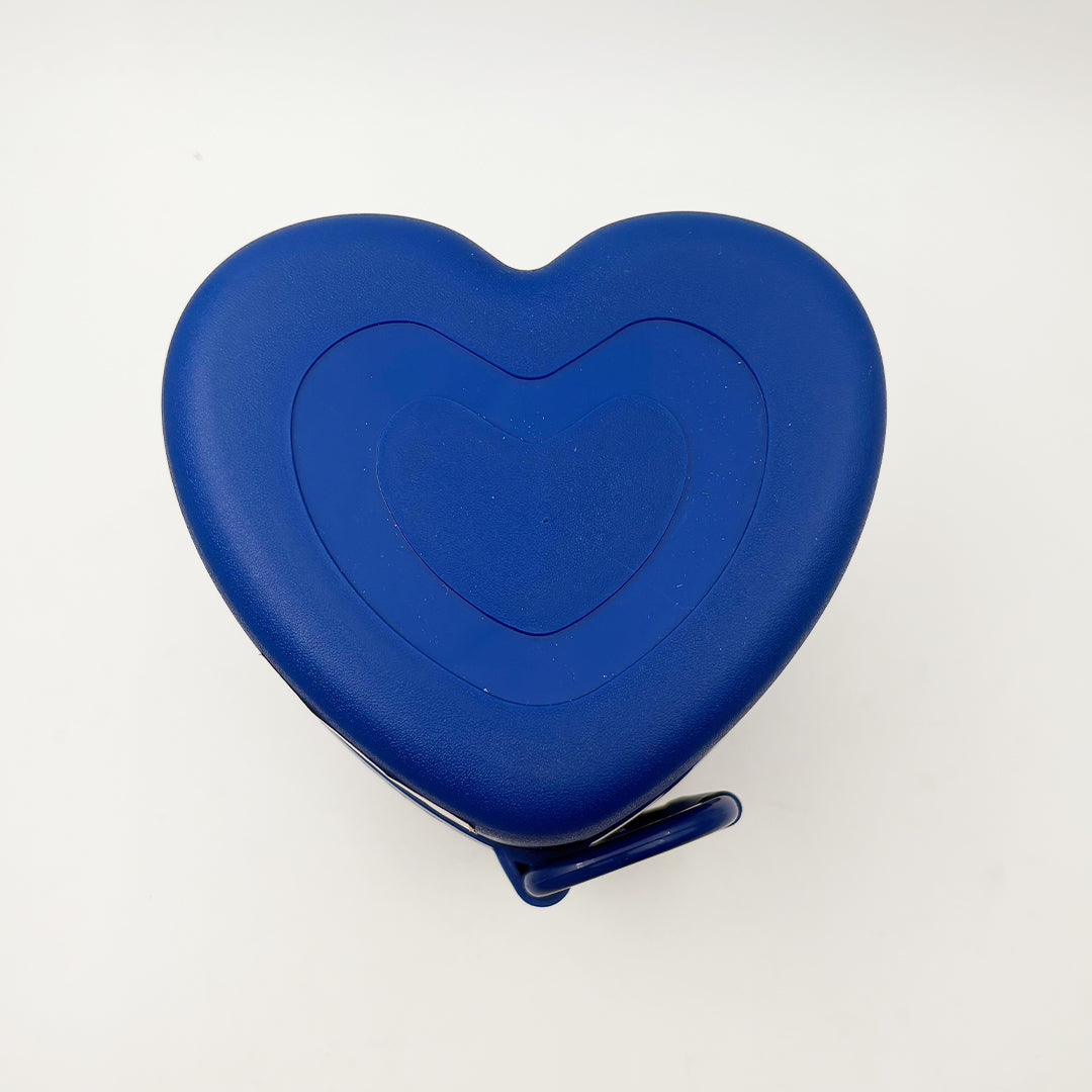 Portable Pet Food Storage Container with Dual Heart-Shaped Bowls