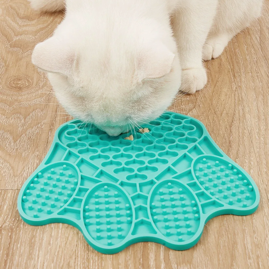slow feeding mat – paw shape silicone feeder